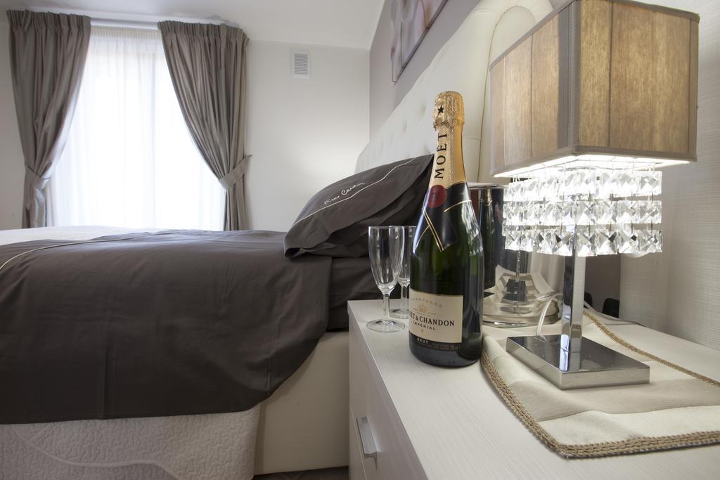 Amira Luxury Apartments Santa Maria Capua Vetere Eksteriør bilde