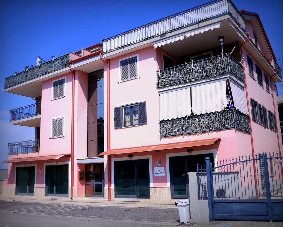 Amira Luxury Apartments Santa Maria Capua Vetere Eksteriør bilde